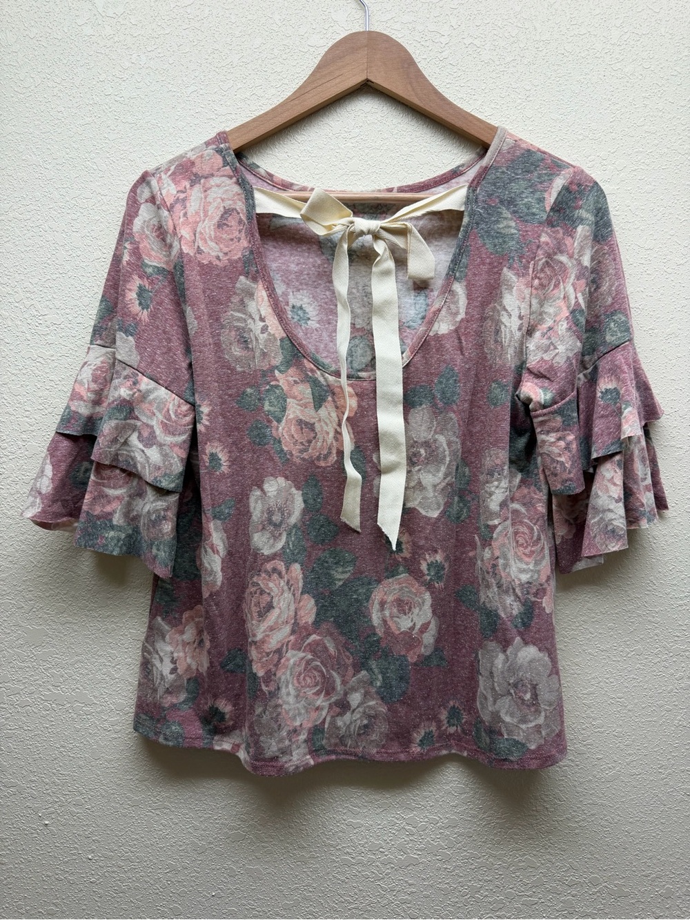 Blu Pepper Dusty Rose Floral Ruffle Sleeve Tee